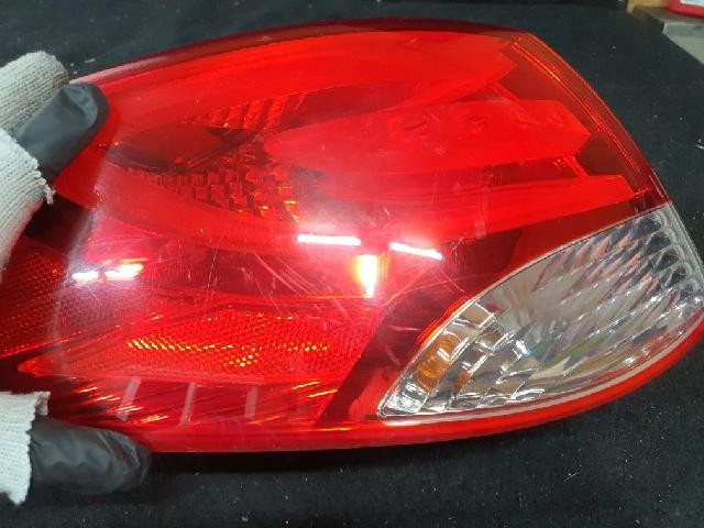 2010 Hyundai Tuscon Tucson Rear,Left TailLight 92401 2S000