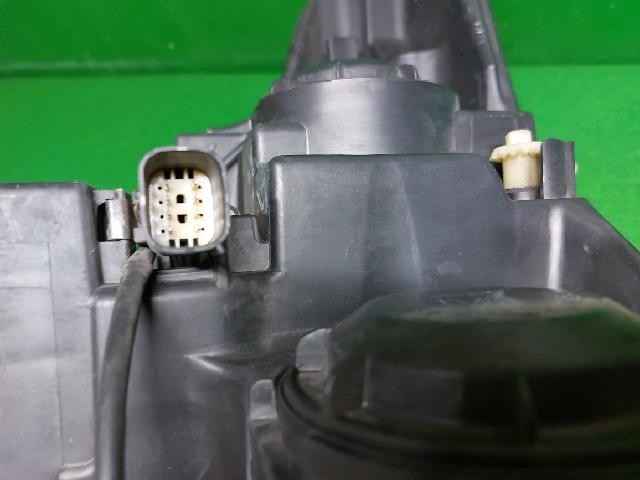 2012 Chevrolet Malibu Left Headlight