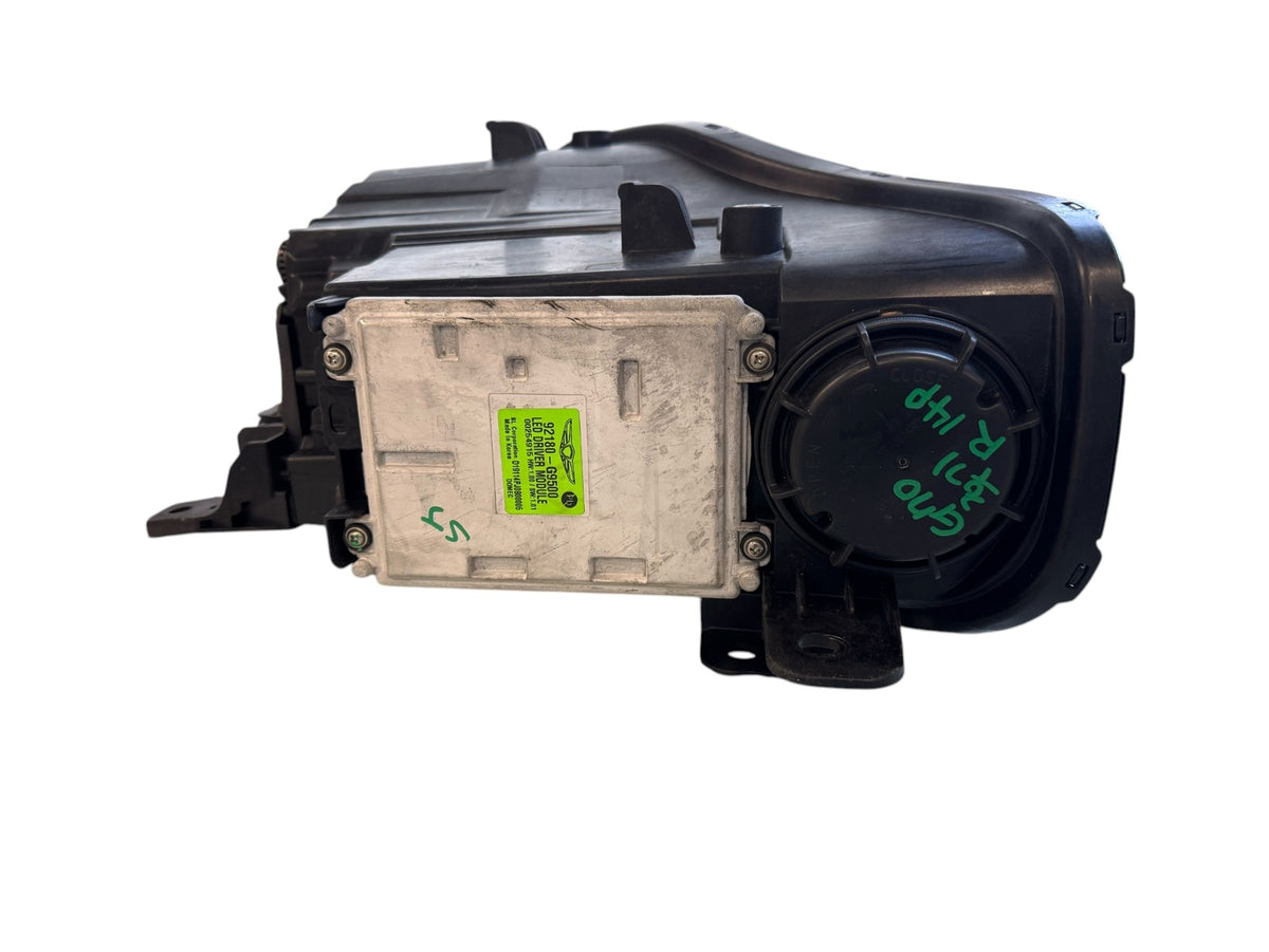 Genesis The new G70 IK PE FL Full LED RIGHT USED GENUINE 92102 G9500