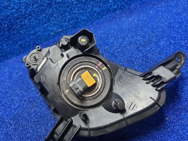 2013 KIA Optima The New K5 Right Fog Light 922022T5