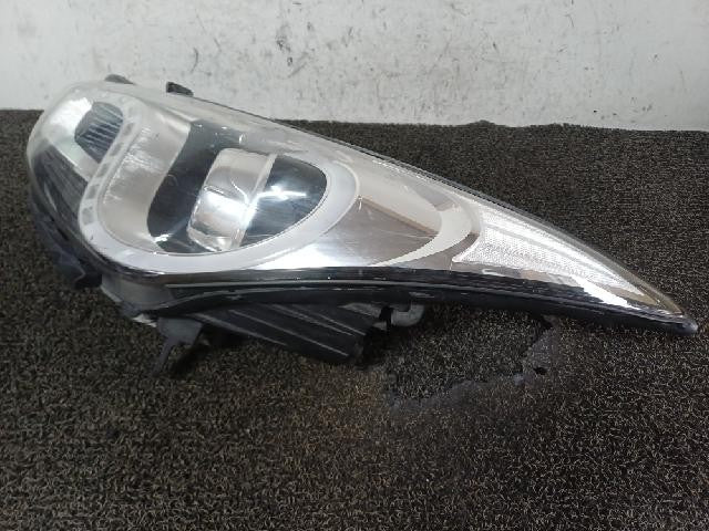 2013 Hyundai i40 Left Xenon Headlight