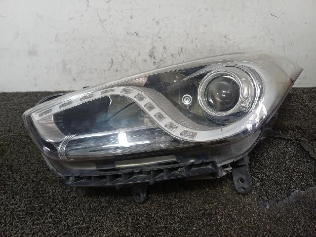 2013 Hyundai i40 Left Xenon Headlight