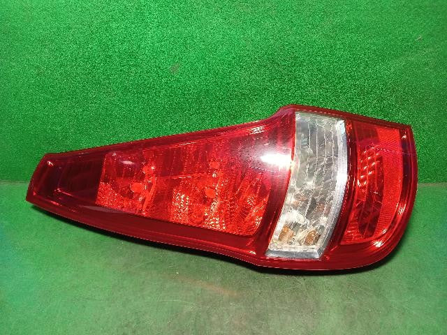 2010 Hyundai Elantra GT i30 cw Rear,Left TailLight