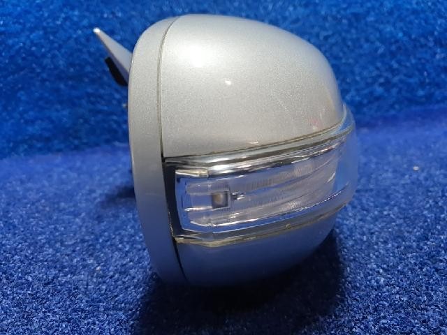 2010 Hyundai Azera The more luxurious Grandeur Right Silver Side Mirror