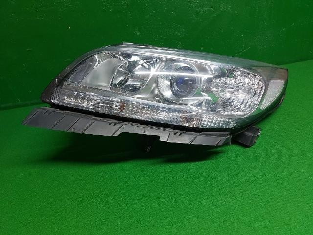 2012 Chevrolet Malibu Left Headlight