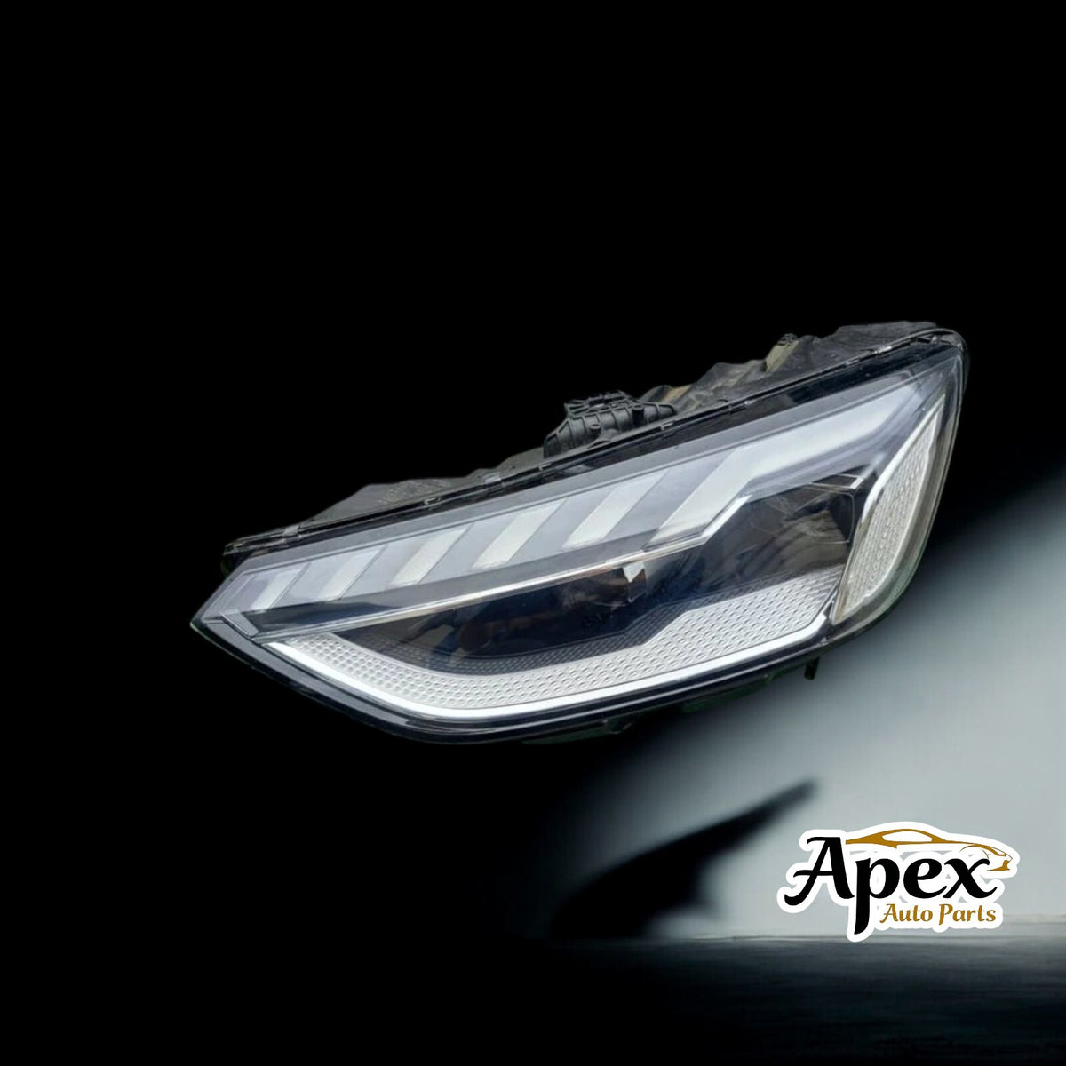 Audi A4 B9 B9 8W 2015-2019 PAIR Headlight Used OEM 8W0941035E 8W0941036E