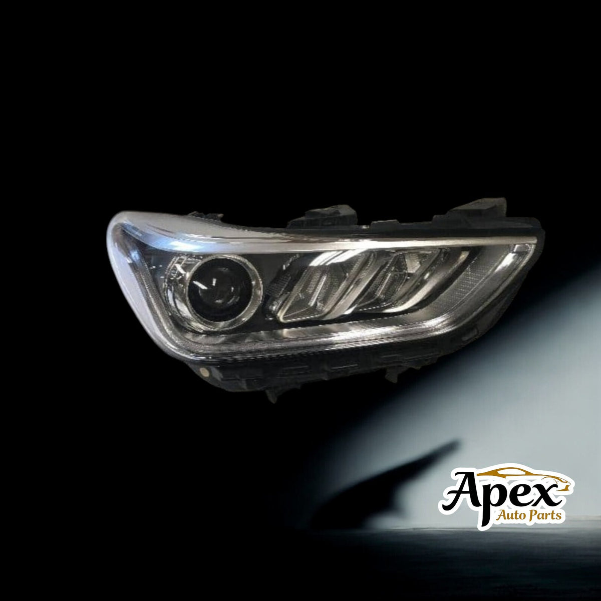 Genesis G90/EQ900 G90 II G90 II LWB 2021 RIGHT Headlight Used OEM 92102D2