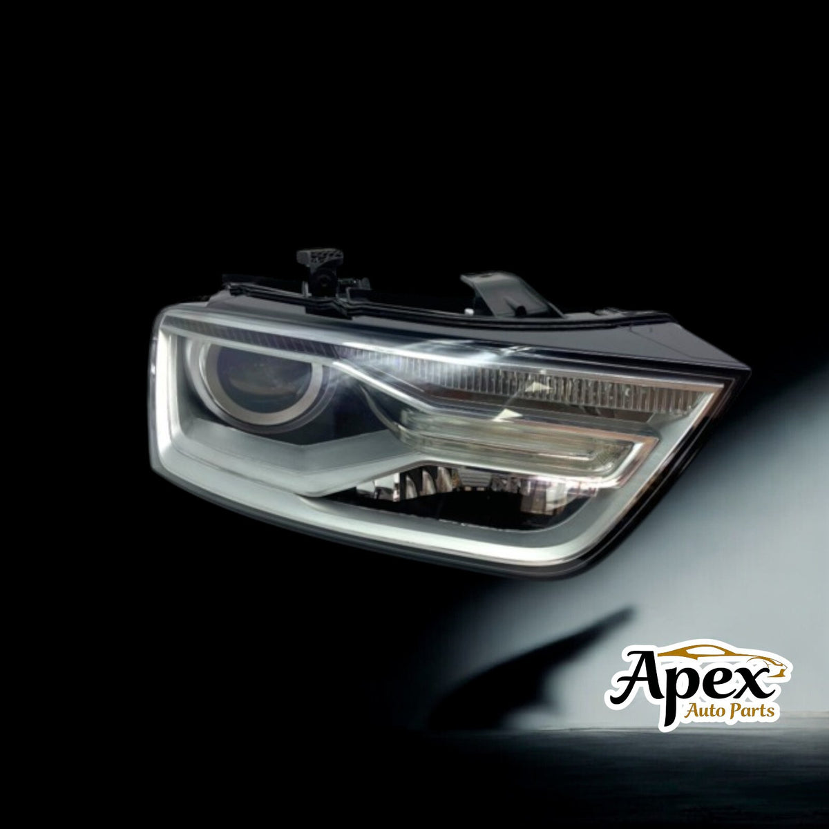 Audi Q3 8U 2014-2018 LED RIGHT Headlight Used GENUINE 8U0941006C