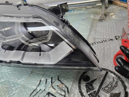 BMW 6 Series 2011-2015 RIGHT Headlight Used OEM 7358358