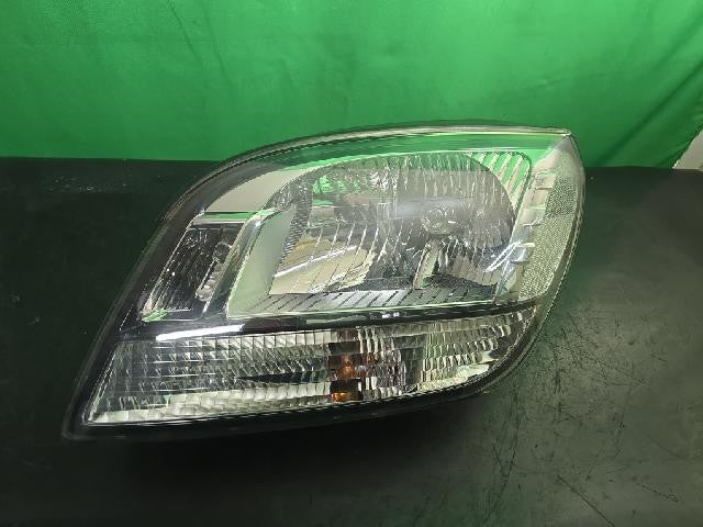 2012 Chevrolet Orlando Right Headlight