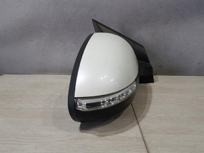 2015 Chevrolet Aveo hatchback Right White Side Mirror