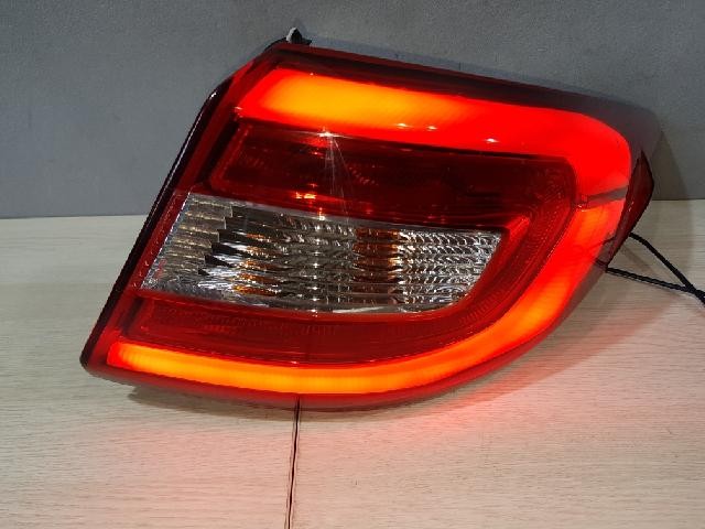 2015 Hyundai LF Sonata Rear,Right Halogen TailLight 92402 C1100