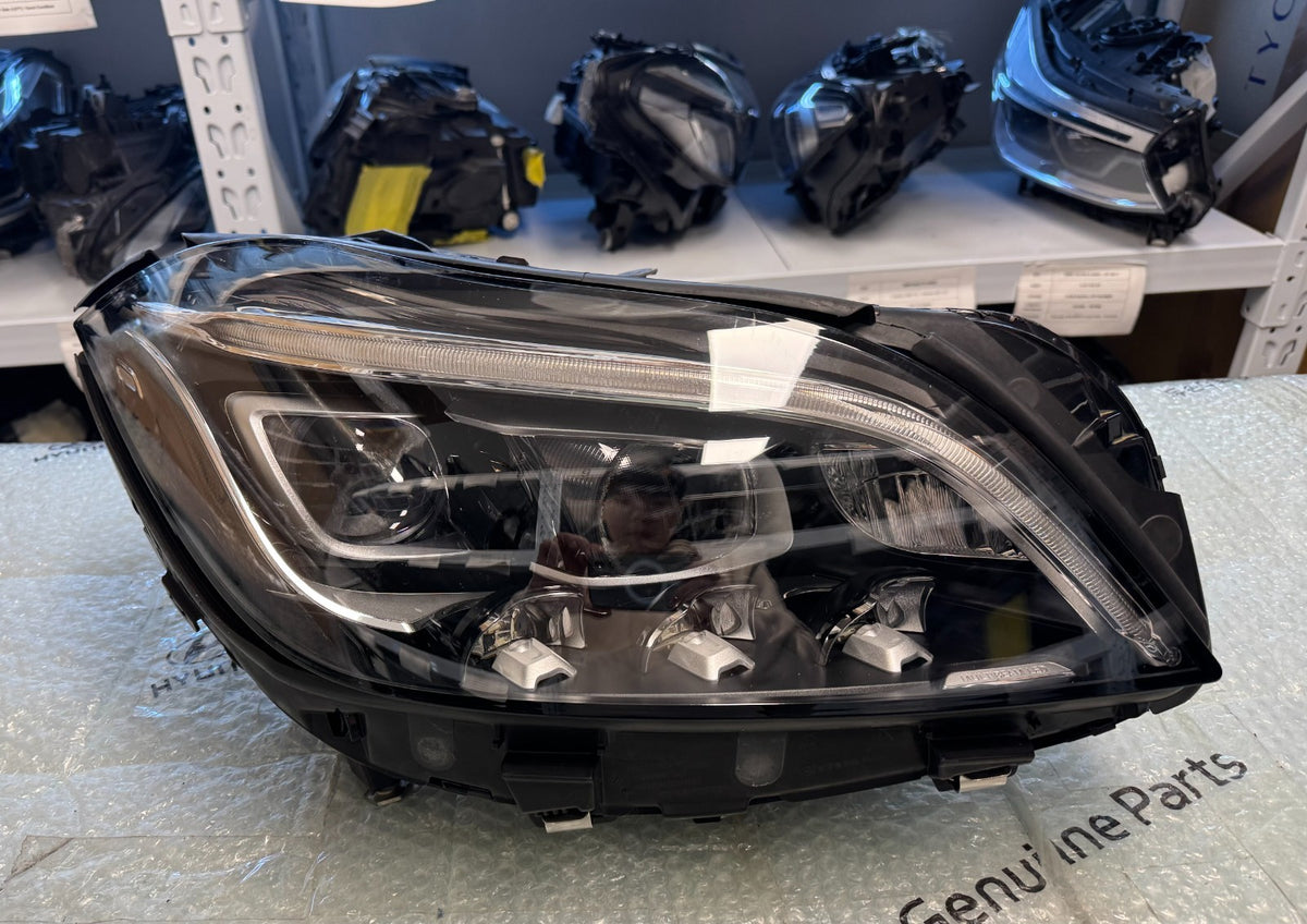 Mercedes-Benz CLS 2014-2018 RIGHT Headlight Used OEM A2189067202