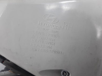 2010 Hyundai Genesis BH330 Modern Rear,Right TailLight 92402 3M060