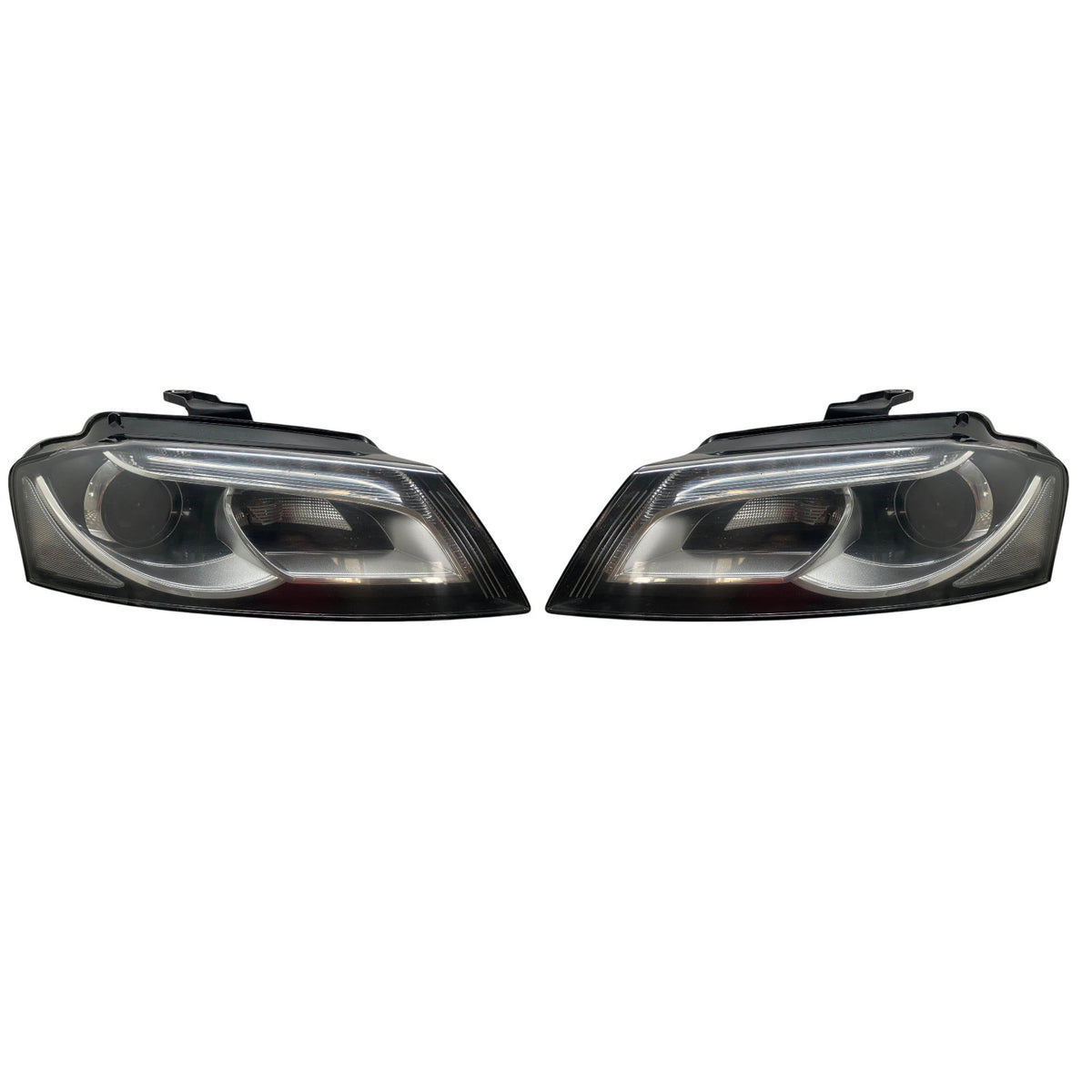 Audi A3 8P0 Xenon PAIR USED GENUINE 8P0941003BE 8P0941004BE