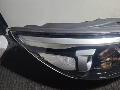 2017 KIA Cedona all new Carnival Right Xenon Headlight 92102 A9430