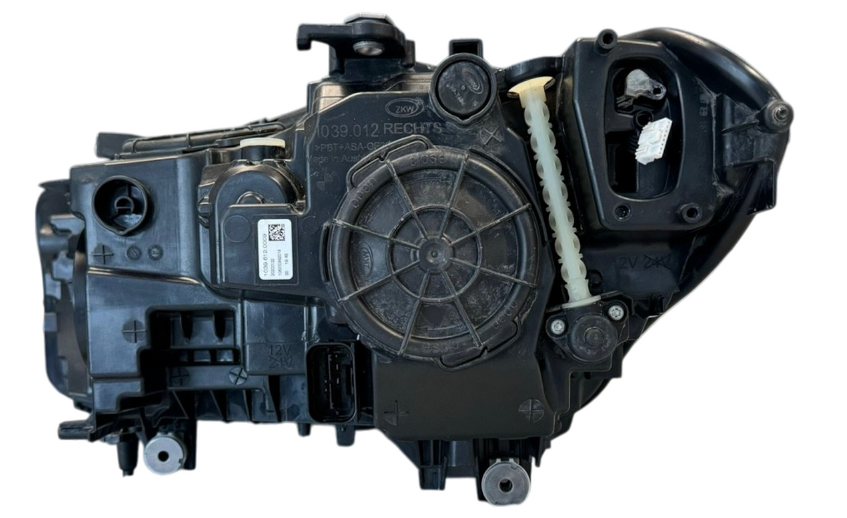 BMW 5 Series G30, G31, G38, F90 Adaptive LED Headlight (ICON) RIGHT USED 7214962