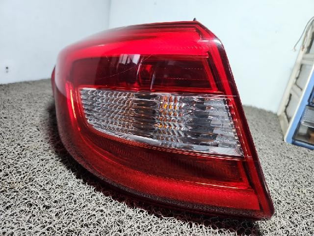 2015 Hyundai LF Sonata Rear,Left TailLight 92401 C1100