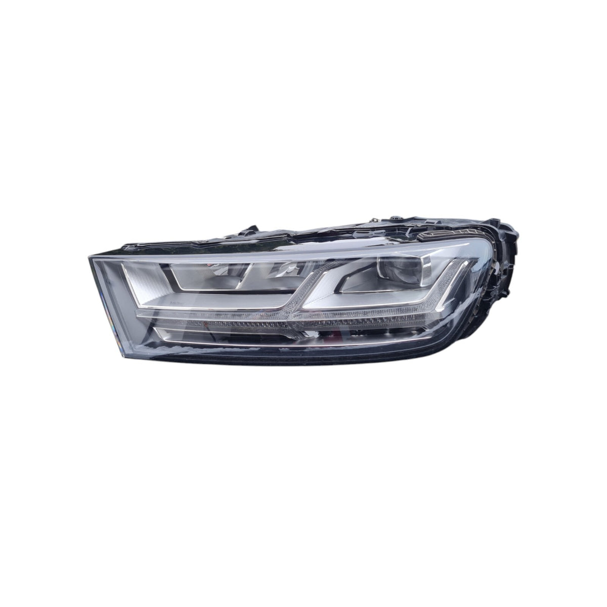 Audi Q7 4M 2nd generation LED LEFT USED GENUINE 4M0941033