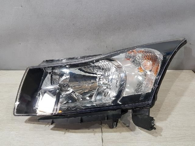 2011 Chevrolet Cruze Cruise Left Headlight