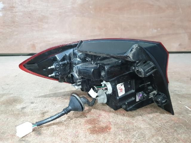 2017 Hyundai Elantra GT i30 PD Rear,Right LED TailLight 92402-G3100