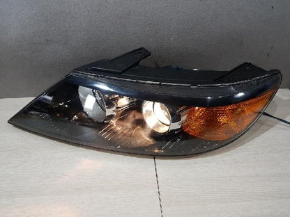 2010 KIA Sorento R Left Halogen Headlight 921012P000