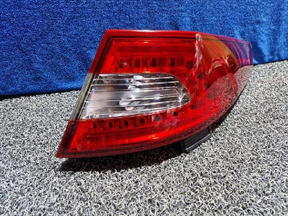 2011 KIA Optima K5 Rear,Right LED TailLight 92402 2T100