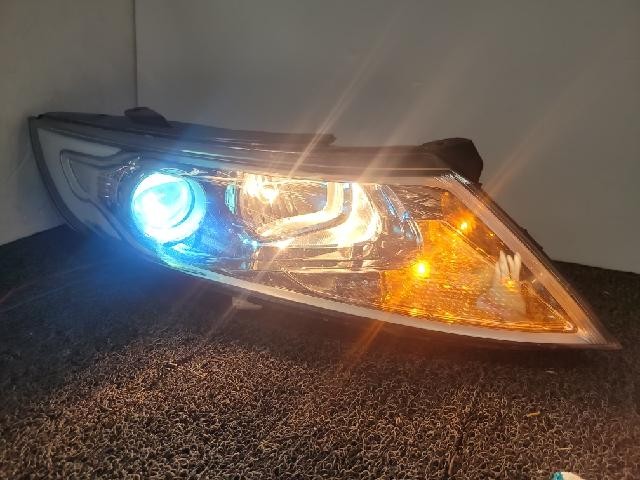 2013 KIA Optima K5 Hybrid Right Xenon Headlight 92102 4U010
