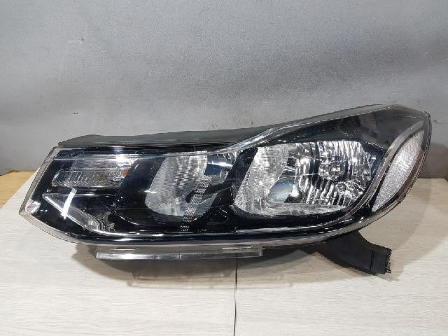 2017 Chevrolet The New Trax Left Halogen Headlight