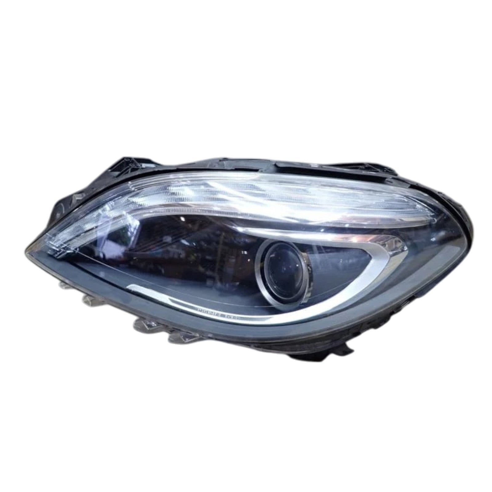 Mercedes-Benz B-Class W246, W242 Bi-Xenon PAIR GENUINE A2468207161 A2468207261