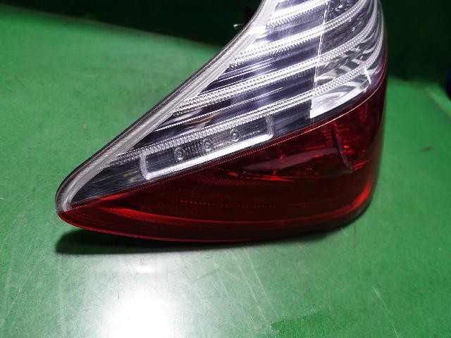 2010 Hyundai Genesis Rear,Left LED TailLight 92401 3M060