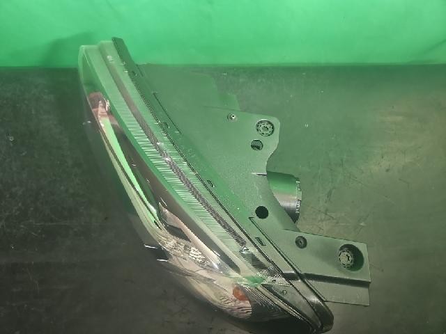 2016 Chevrolet Captiva Left Headlight