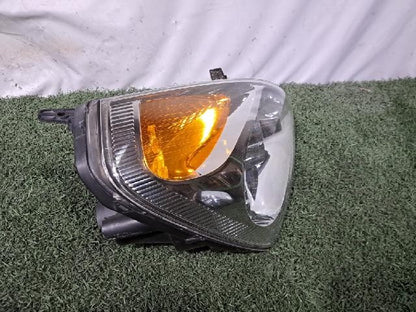 2010 KIA Cedona Grand Carnival Right Headlight 921024DXXX