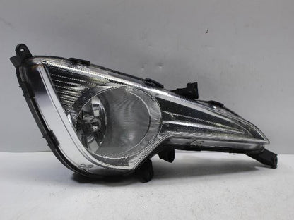 2012 Hyundai i40 saloon Right Fog Light 922023Z010