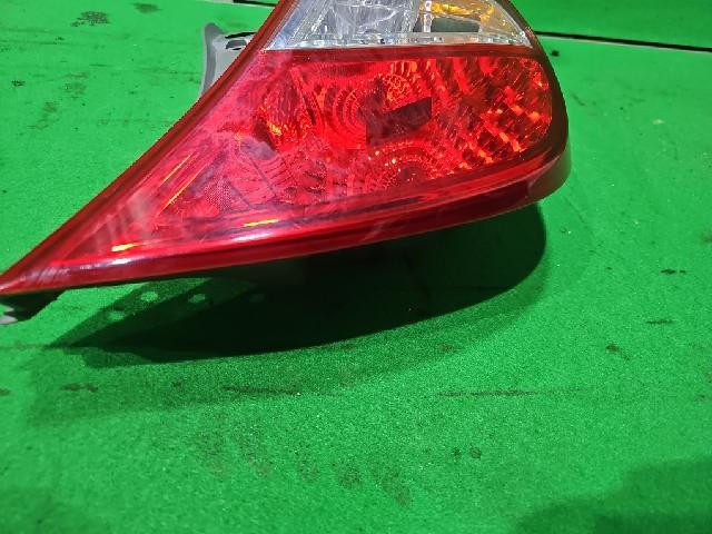 2011 Hyundai Accent Rear,Right Halogen TailLight 92402 1R200