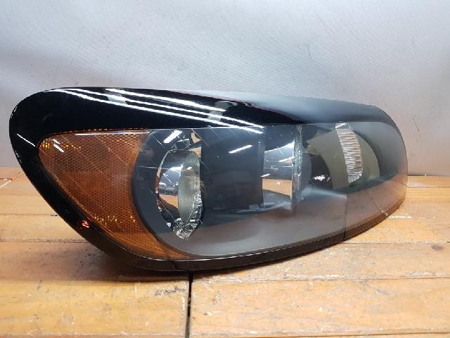 2010 Volvo C30 Right Halogen Headlight