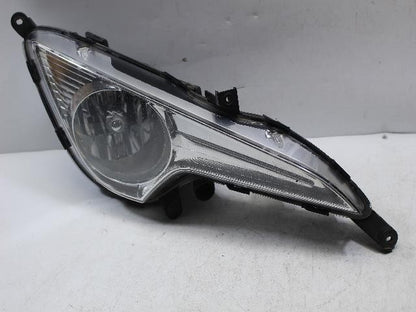 2012 Hyundai i40 saloon Right Fog Light 922023Z010