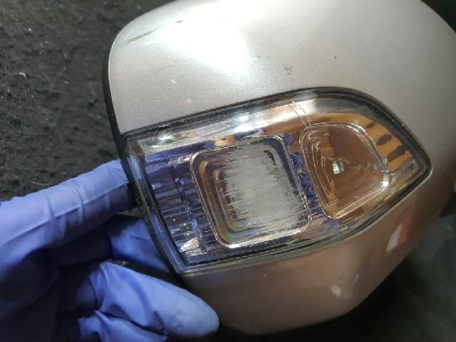 2013 KIA Cedona Grand Carnival Right Silver Side Mirror 87620 4D9103D