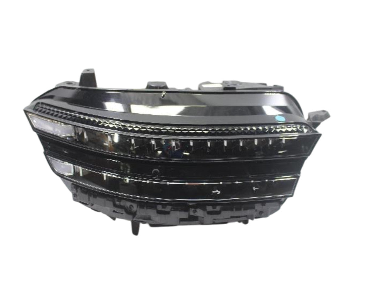 Genesis G90 RS4 LED RIGHT USED GENUINE 92102 T4000