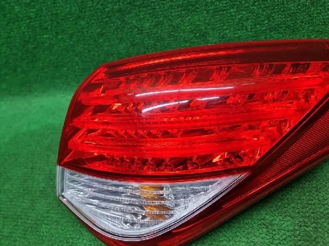 2012 Hyundai i40 Rear,Right TailLight 92402 3Z310
