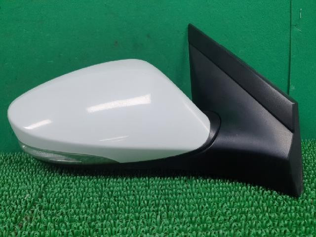 2014 Hyundai Accent RB Right White Side Mirror