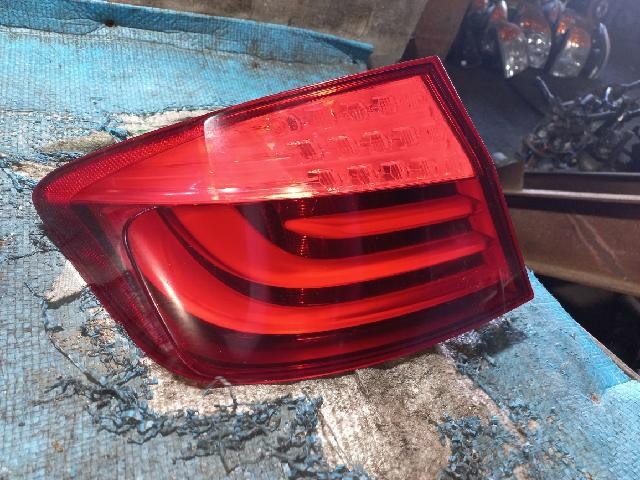2013 BMW 520d Rear,Left TailLight