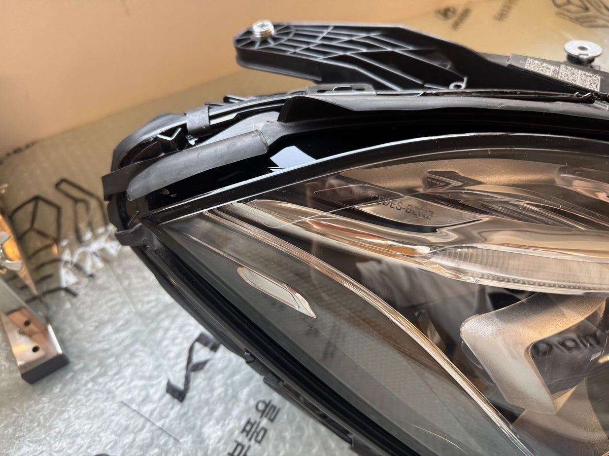 Mercedes-Benz CLS 2014-2018 PAIR Headlight Used OEM A2189067102 A2189067202