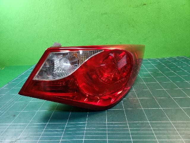 2016 Hyundai YF Sonata Premier Rear,Right TailLight 92402 3S010