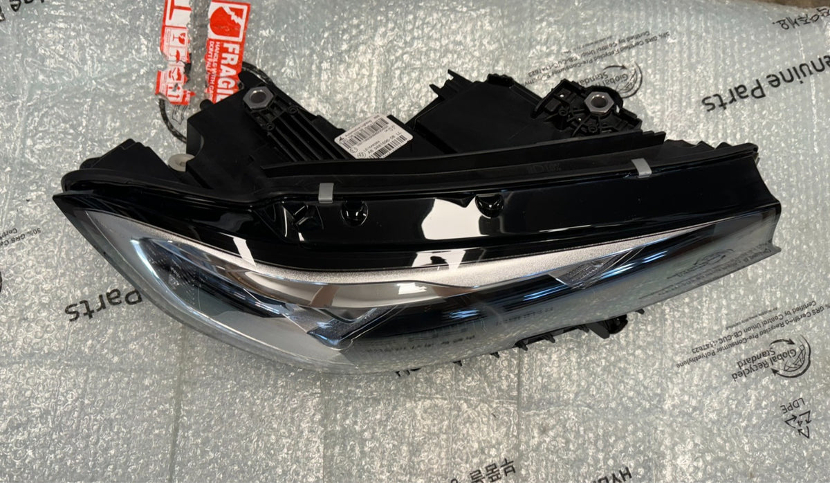 BMW 3 Series G20, G21 2018-2022 LED RIGHT Headlight Used GENUINE 8496150