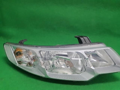 2013 KIA Cerato Forte Hybrid LPI HEV Left Headlight