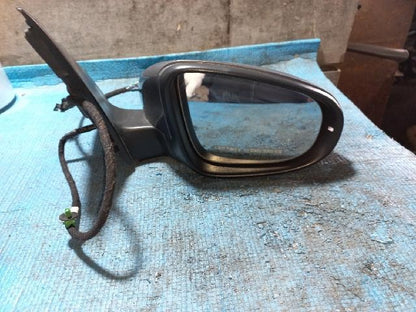 2011 Volkswagen Golf BlueMotion Right Side Mirror