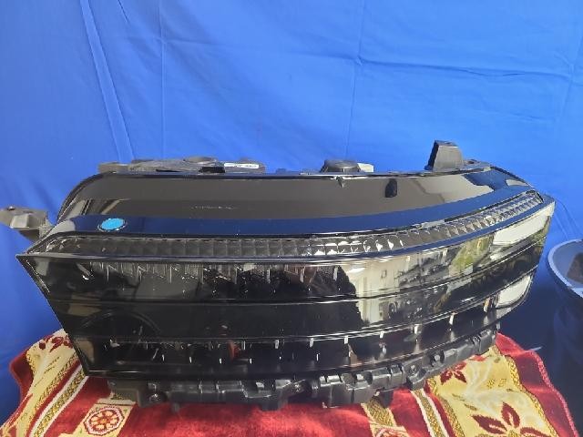 2022 Genesis Genesis G90(RS4) Left Headlight 92170T4100