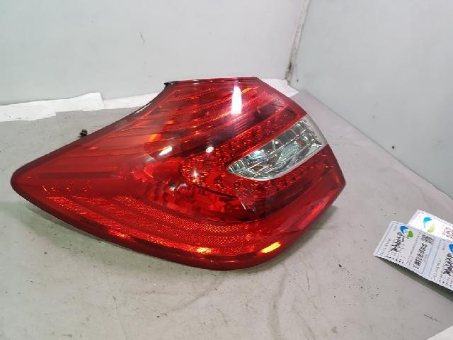 2012 Hyundai Genesis Prada Rear,Left TailLight 92401 3M200