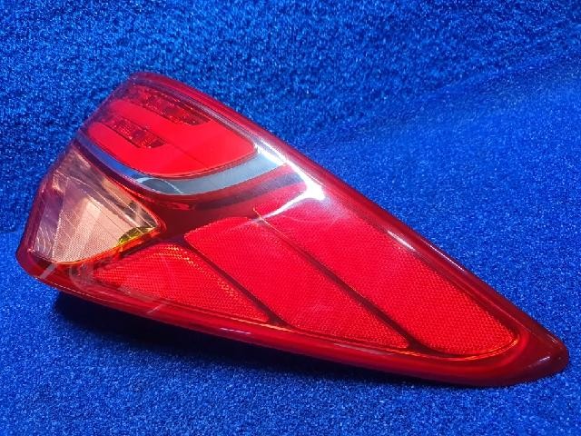 2015 Hyundai Santa Fe DM Rear,Right TailLight 924022W130